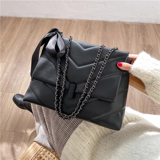 Dark Elegance Spacious Bag