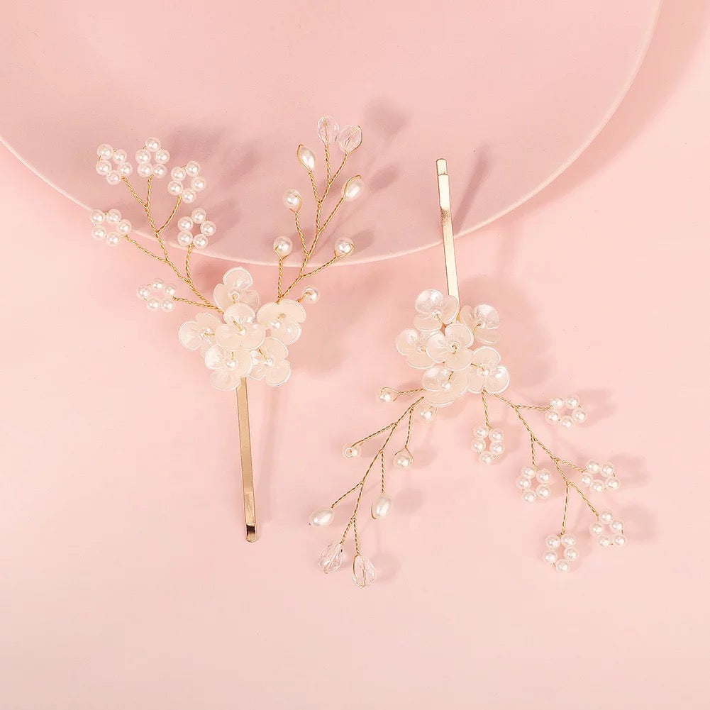 Set of 2 cute flower pins