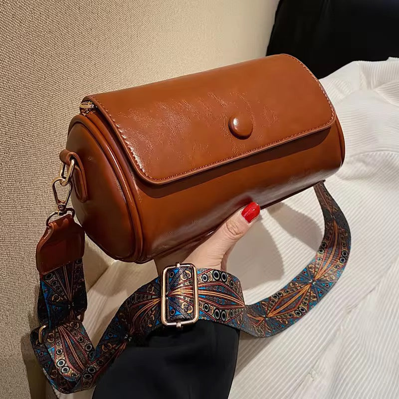 Cylindrical handbag