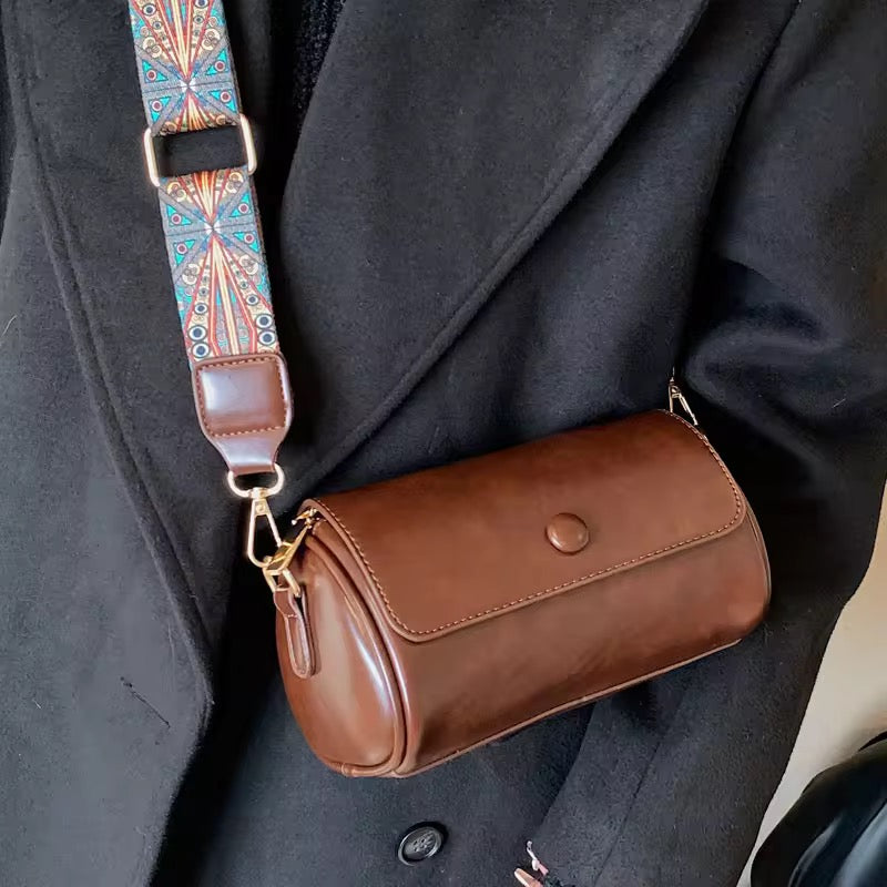 Cylindrical handbag