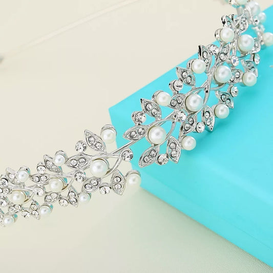 Silver stone band with ivory pearl